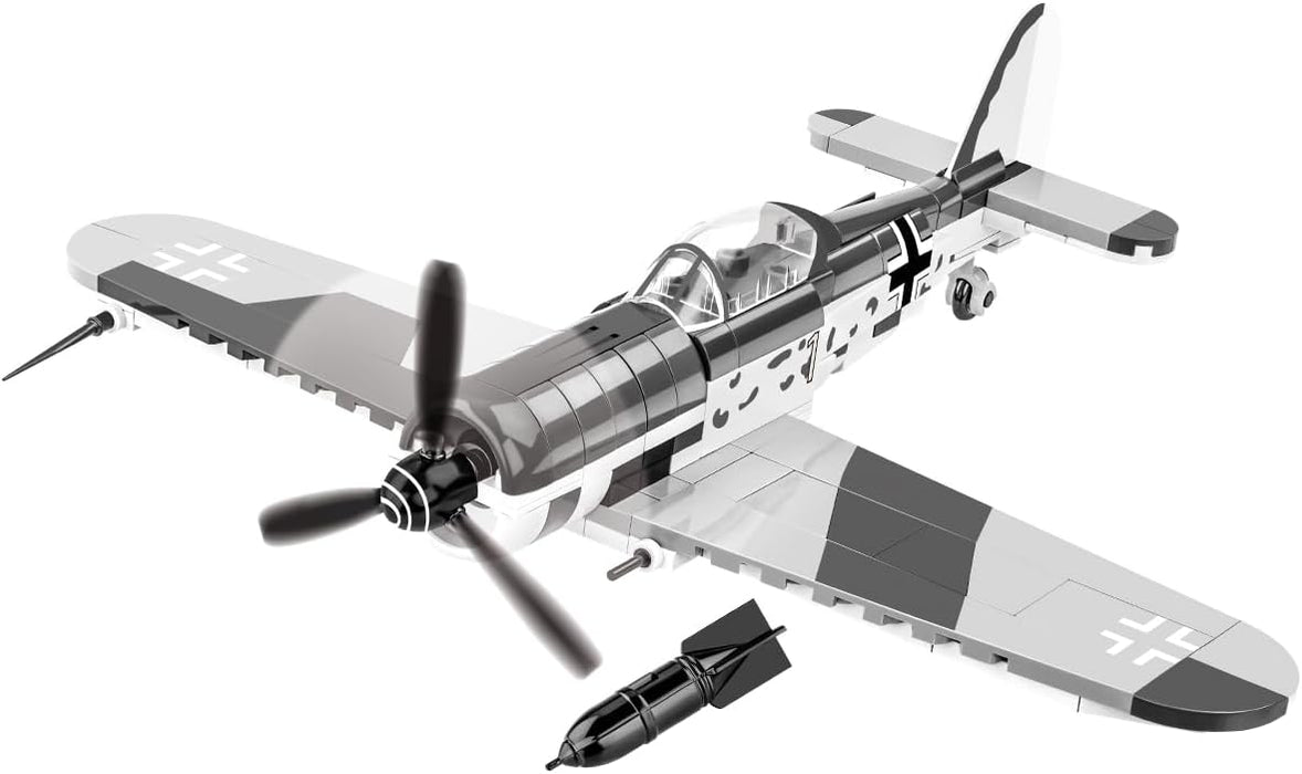 Cobi 5871 - World War II - Focke-Wulf FW 190 F-8 170 pcs