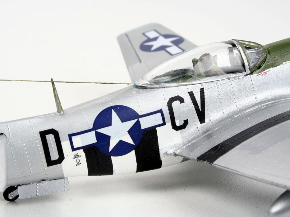 REVELL 04148 - P-51D Mustang 1:72 Scale Model Plane