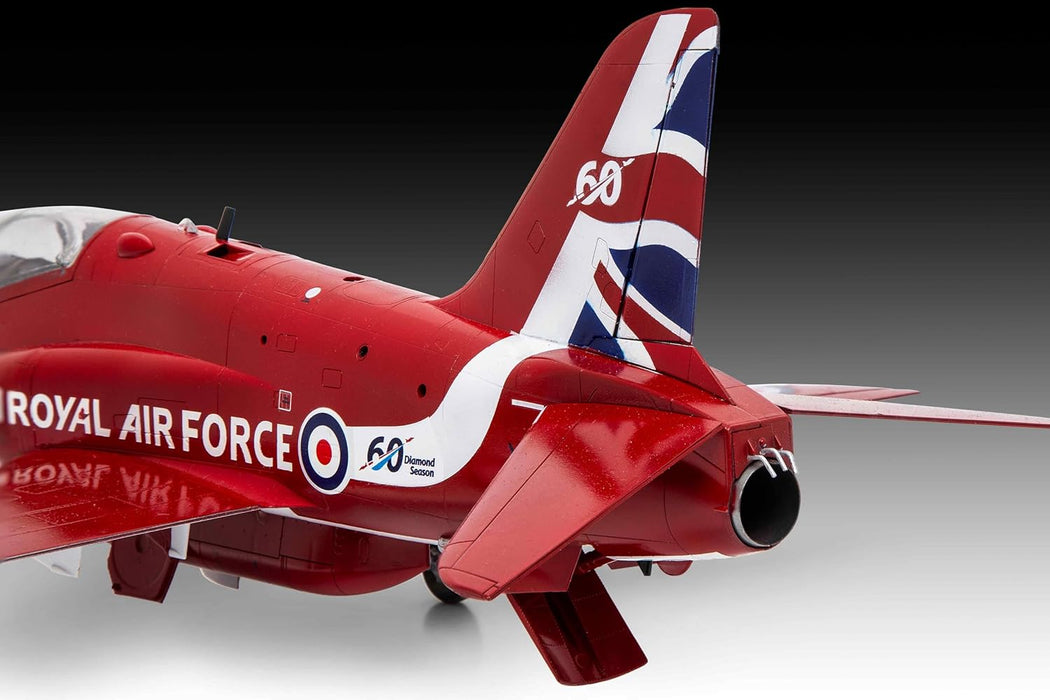 REVELL 04284 - BAe Hawk T.1A RAF Red Arrows 1:32 Scale Model Plane