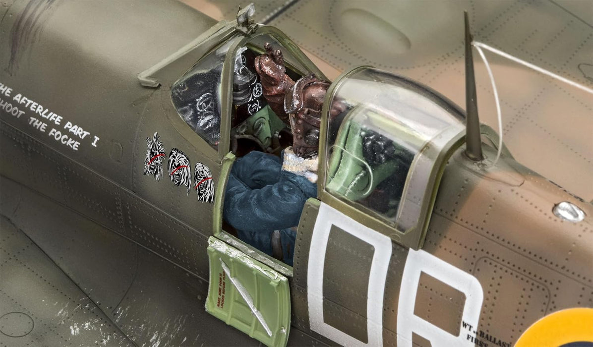 REVELL 05688 - Spitfire Mk.II "Aces High" Iron Maiden 1:32 Scale Model Plane Set
