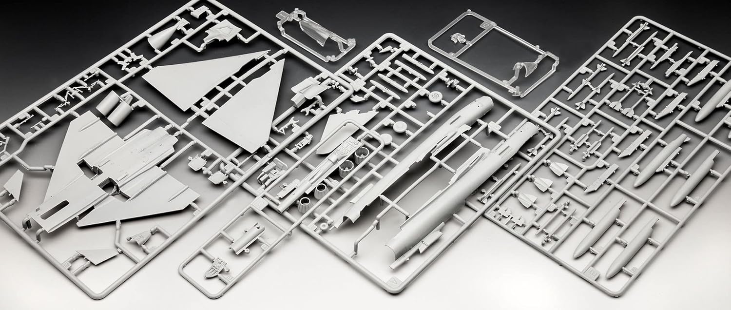 REVELL 03818 - Eurofighter Typhoon Bavarian Tiger 2021 1:72 Scale Model Plane