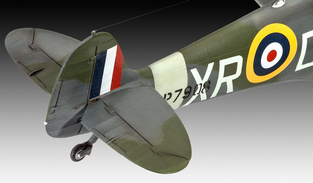 REVELL 03959 - Spitfire Mk.II 1:48 Scale Model Plane