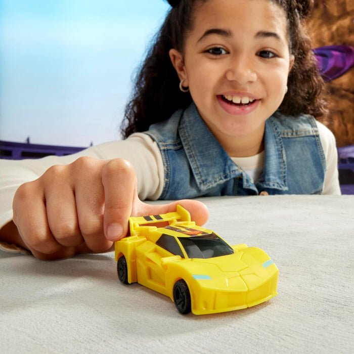 Transformers Earthspark - Smash to Change Bumblebee Action Figure