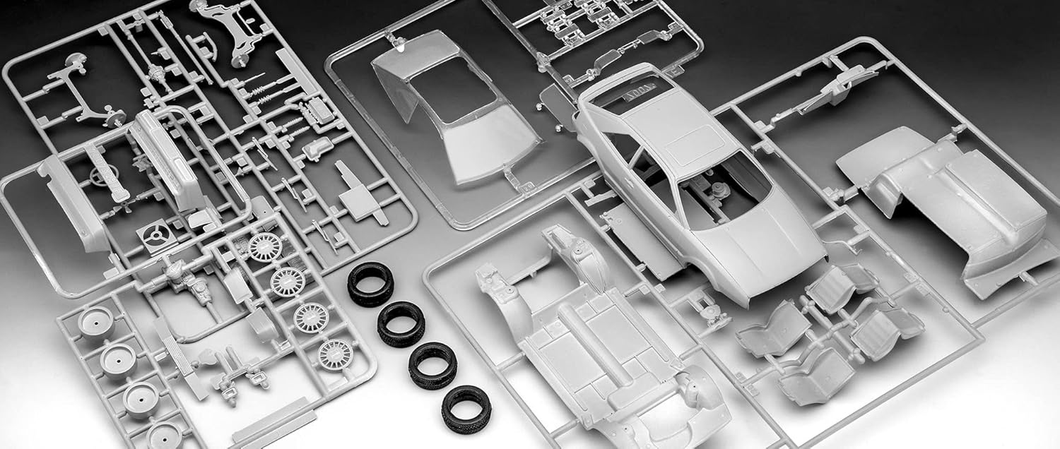 REVELL 05666 - Volkswagen Corrado 35th Anniversary 1:24 Scale Model Set