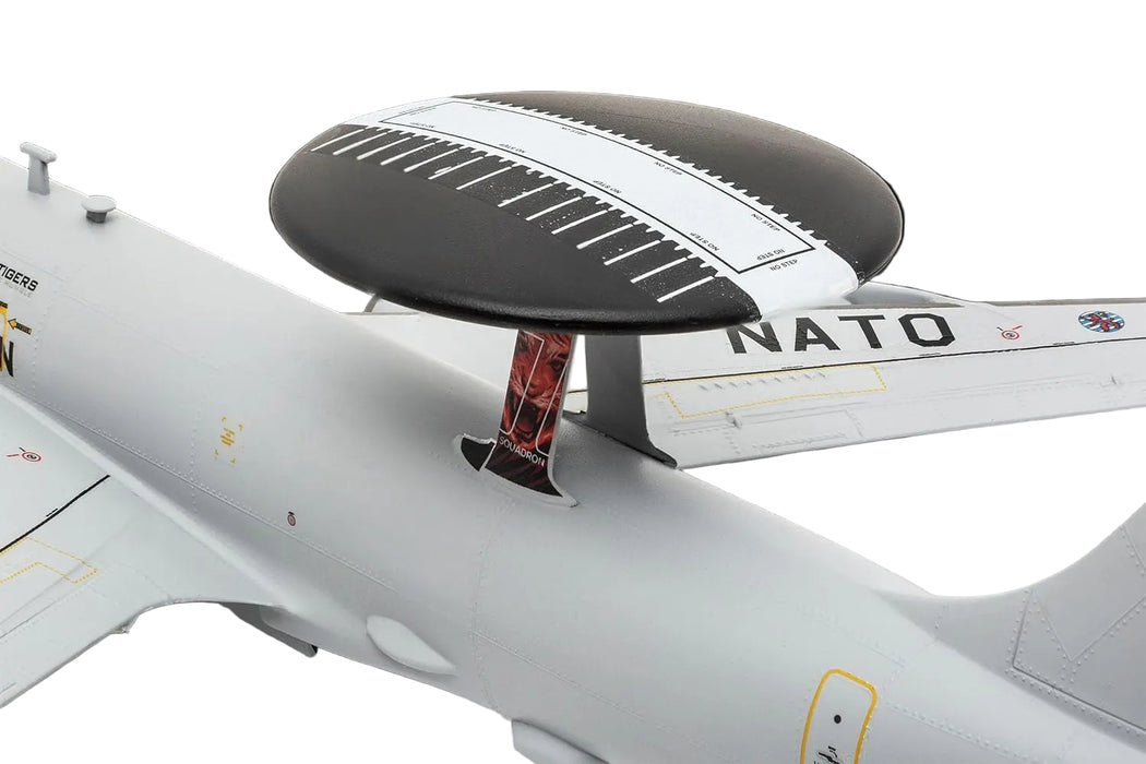 REVELL - Boeing E-3A Sentry 1:144 Model Set