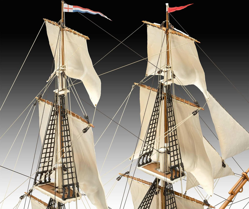 REVELL 65458 - HMS Beagle 1:96 Model Set