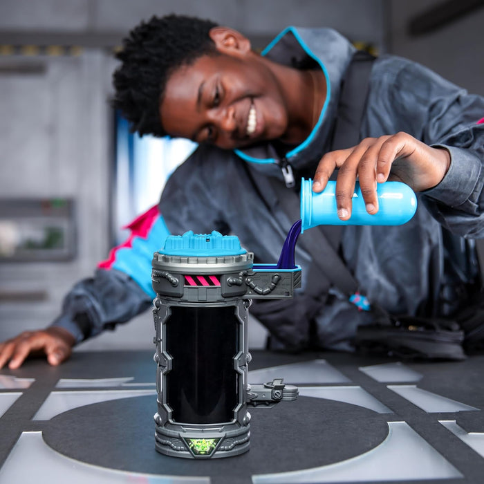 MrBeast - Lab Mutators Mech Chamber Iconic Panther Action Figure