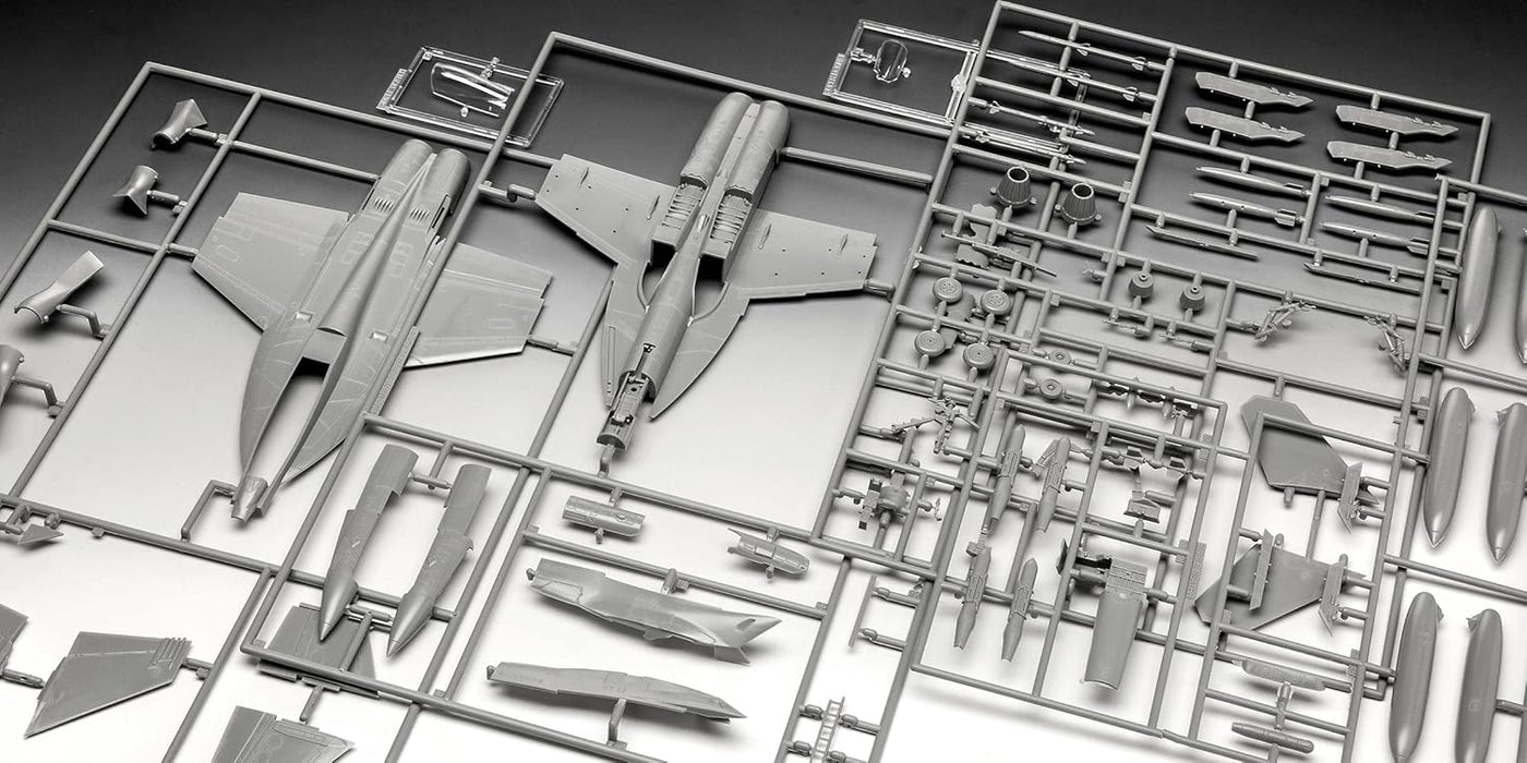REVELL 63834 - F/A-18F Super Hornet 1:72 Scale Model Set