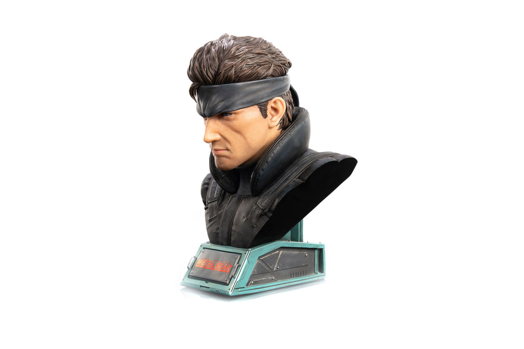 First4Figures - Metal Gear Solid (Solid Snake Life-Size Bust) RESIN Statue