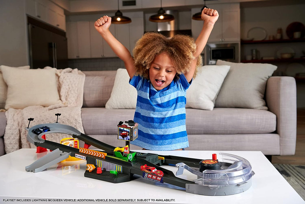 Cars - Piston Cup Action Speedway Playset