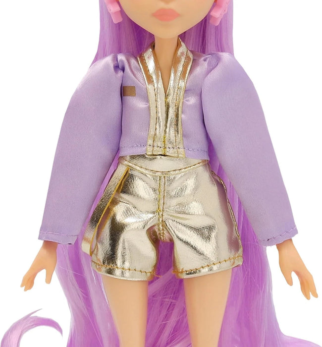 K-Pop Nari Fashion Doll